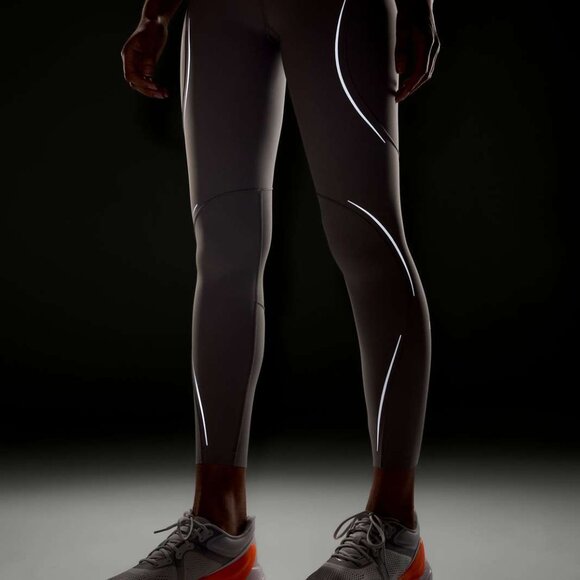 Lululemon Base Pace High-Rise Reflective Tight 25" Gull Grey Size 4 - Picture 5 of 13